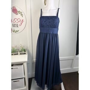 Beautiful R&M Richards Size 8 Tall Dress